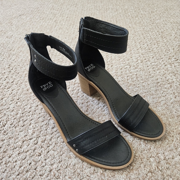 Frye and Co Sandals - Picture 2 of 4